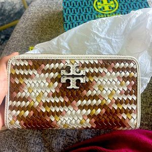 Authentic Tory Burch Women's Multicolor Zip Continental Woven Britten Wallet